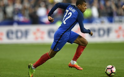 幻影体育独家-久保建英当选赛季最佳球员